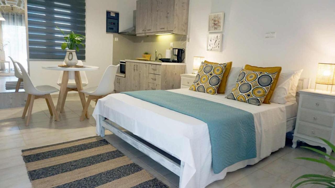 Studio Eleni - Oasis Holiday Houses Kokkinos Pyrgos Exterior foto